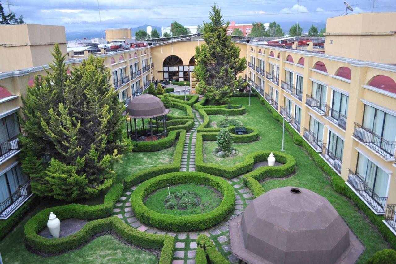 Courtyard Toluca Airport Hotel Buitenkant foto